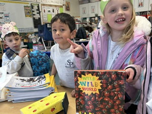 02- Students with Ladybugs Book
